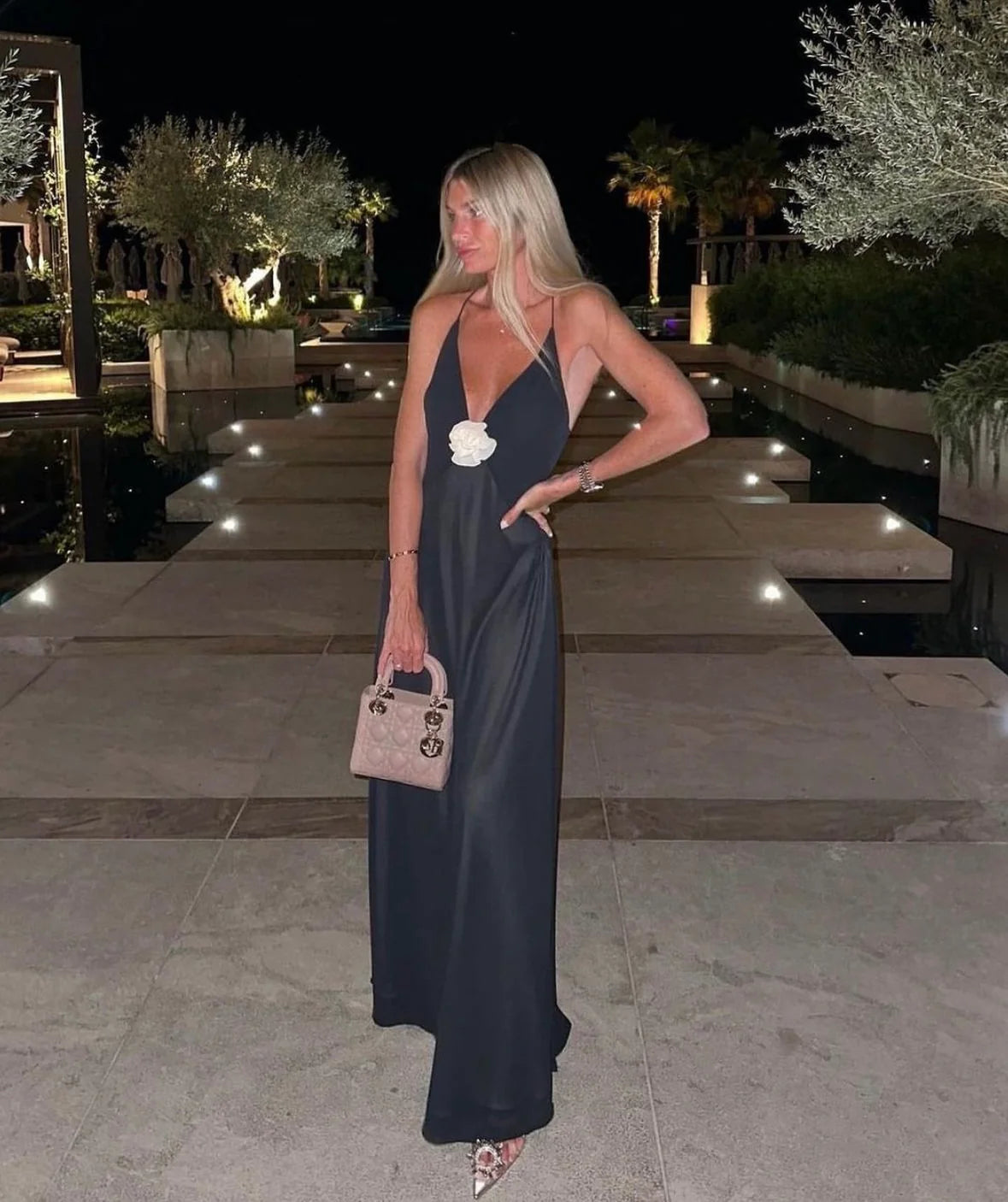 Helsa Studios - Deep V Maxi - 10